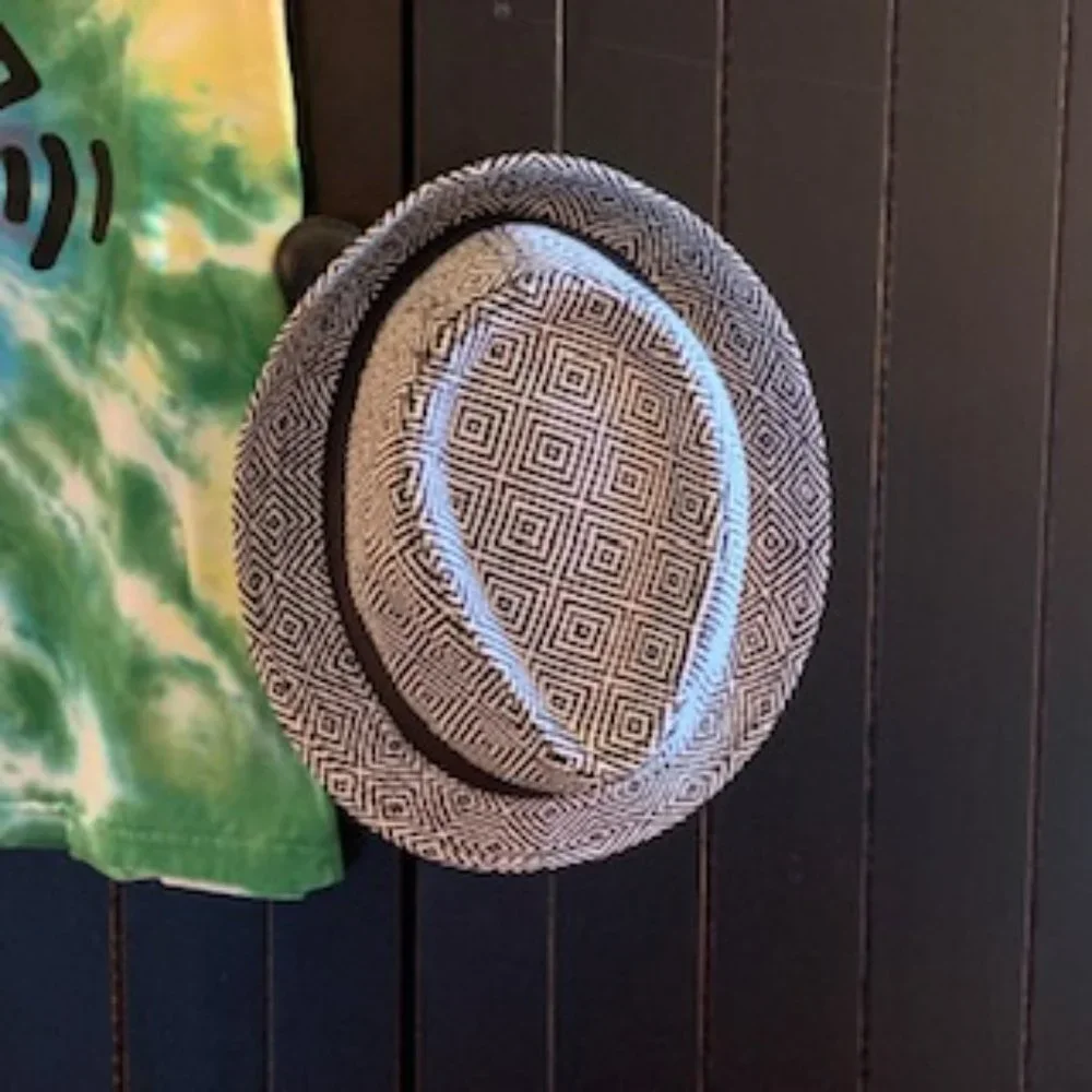 Vintage Hat - Picture 2 of 7